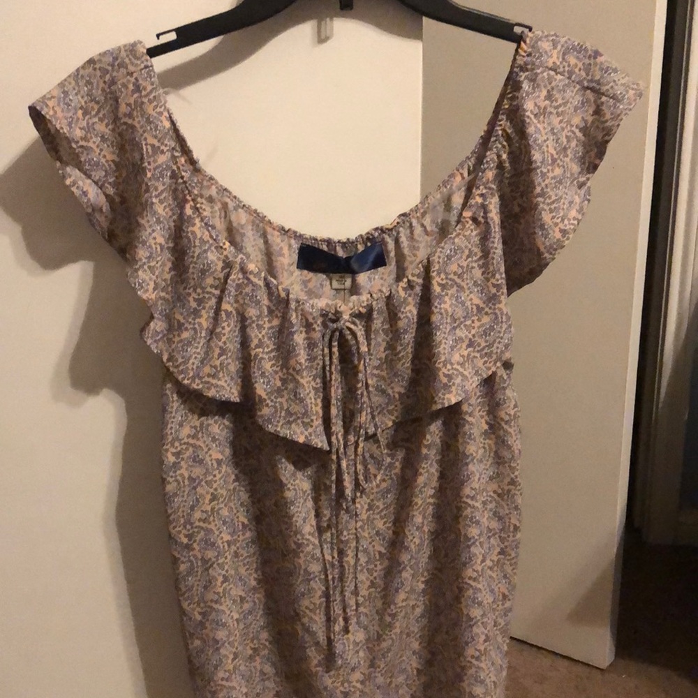 Coral off the shoulder top. Size medium